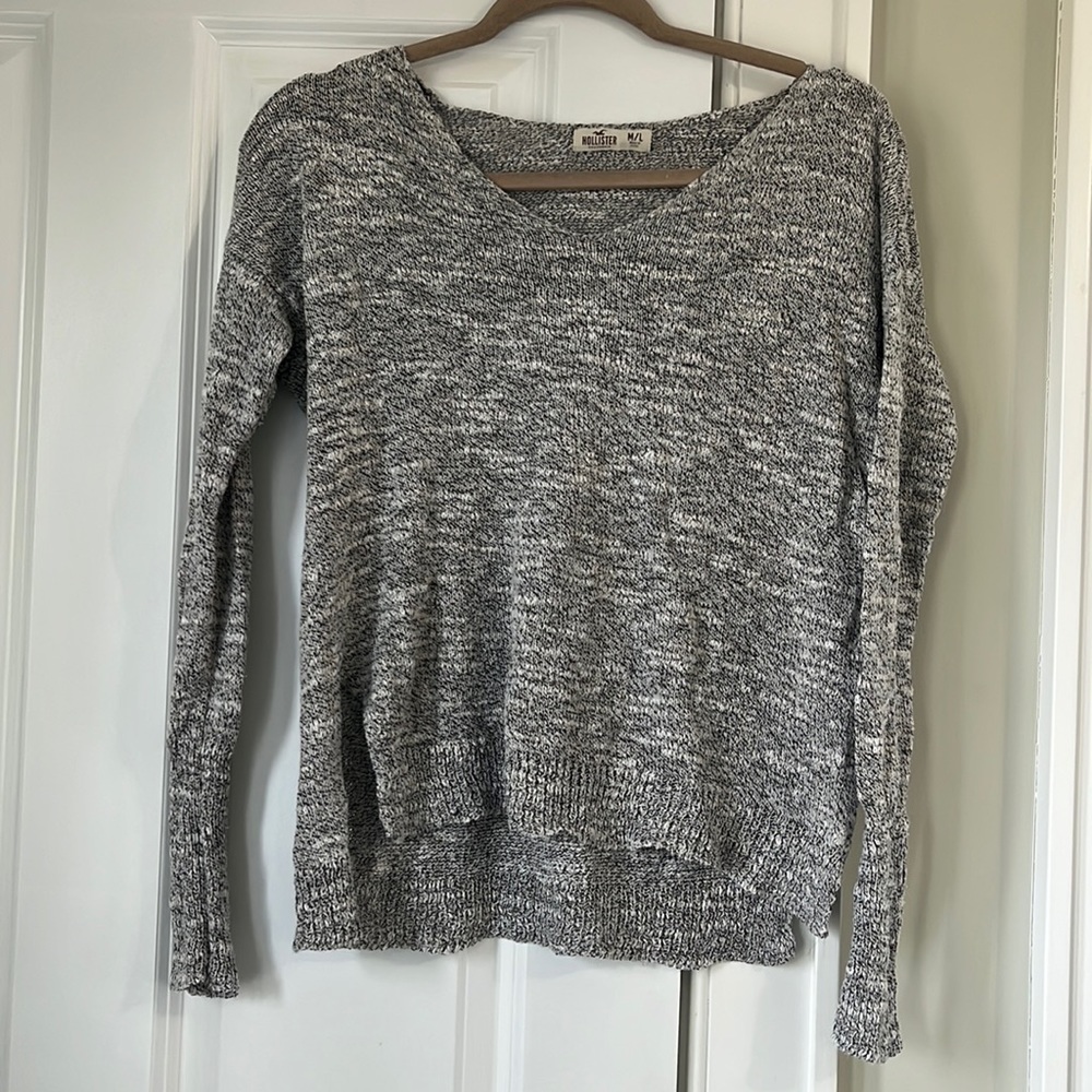 Hollister sweater